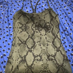 Limited edition Lululemon green & black snakeskin